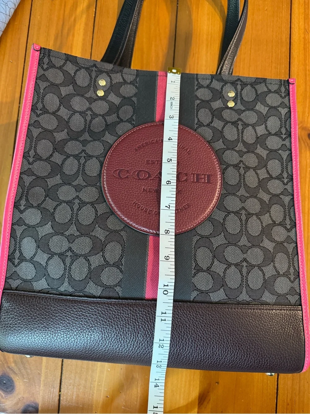 🖤NWOT Coach Black and Pink Signature Dempsey Tote with Burgundy Medallion🩷